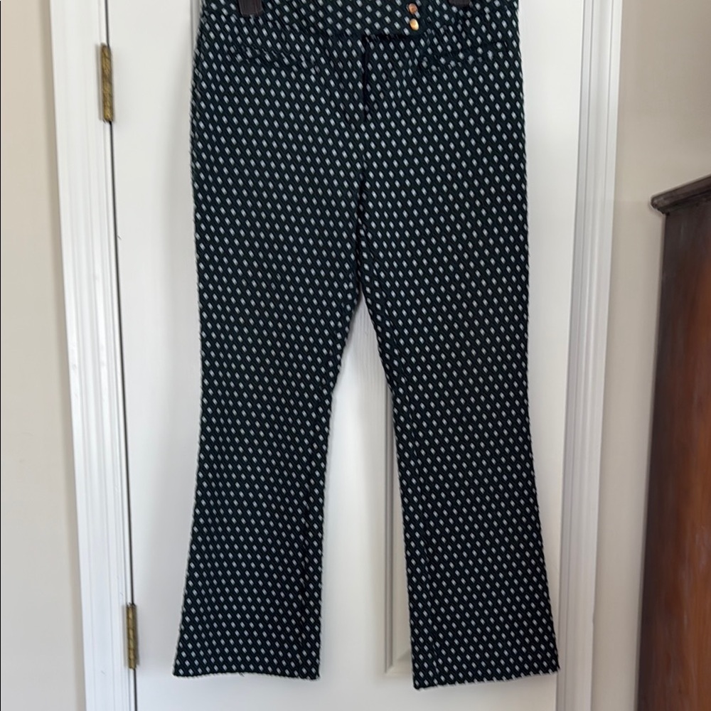 Cartonniere Black/gray Patterned cropped  Pants with flared leg.